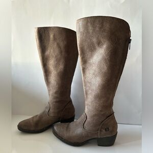 Born tall leather woman’s boots